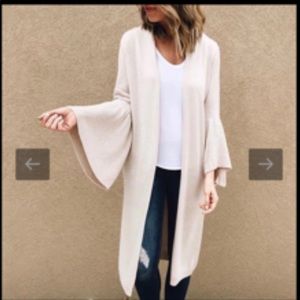 White flutter sleeve long cardigan *NEW*